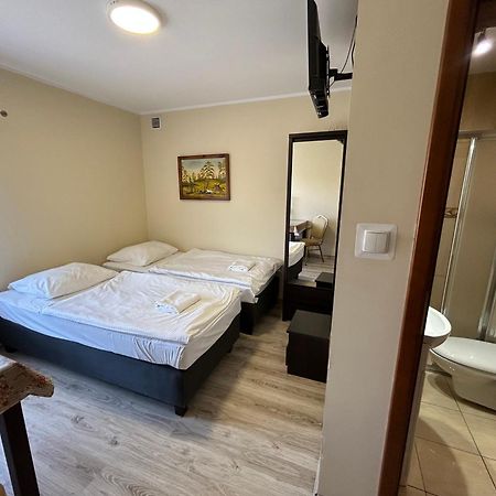 Gosciniec W Ogrodzie Apartment Brusy Exterior foto