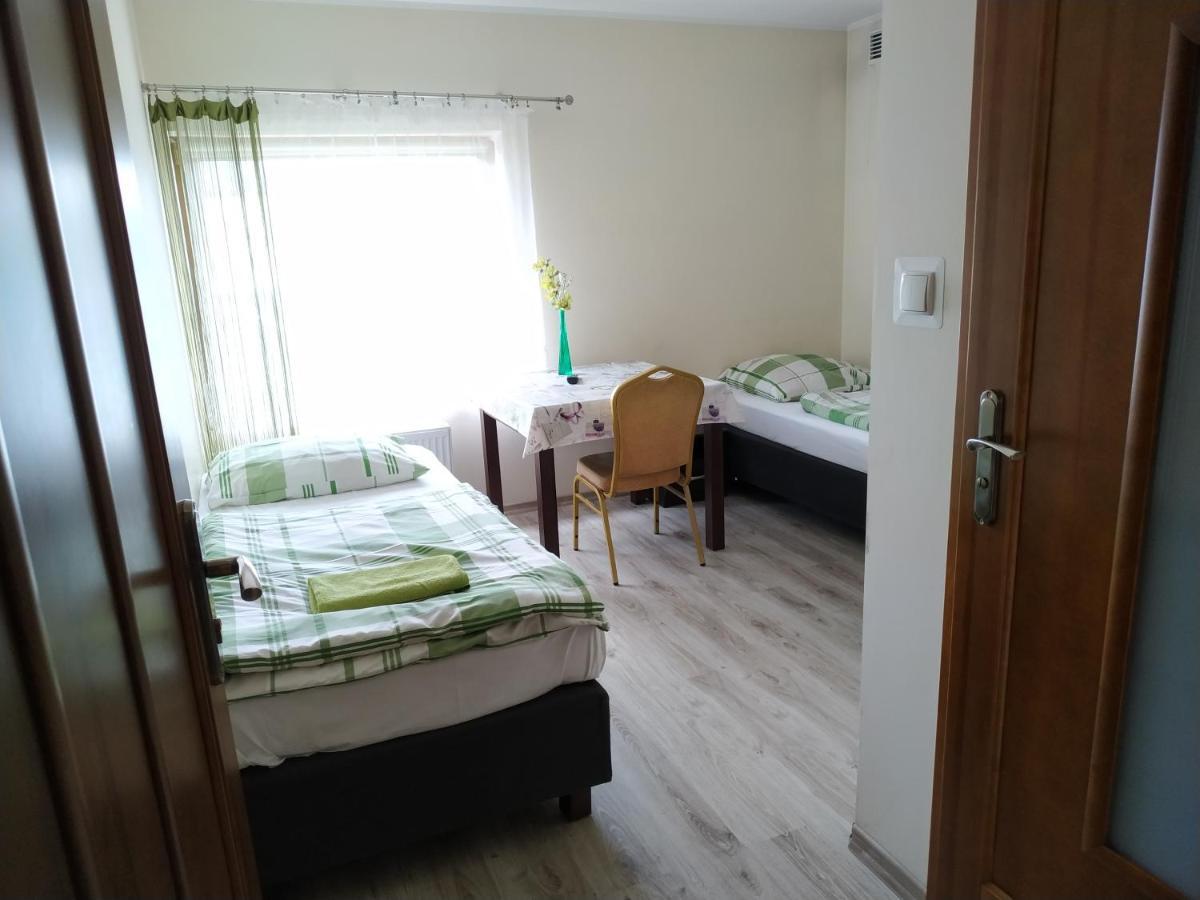 Gosciniec W Ogrodzie Apartment Brusy Exterior foto